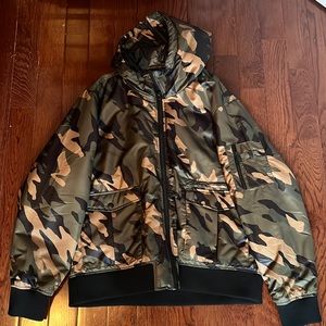 GUESS Camo Jacket Size XL